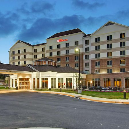 Hilton Garden Inn Woodbridge Exteriör bild