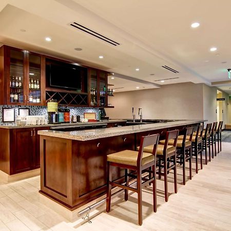 Hilton Garden Inn Woodbridge Exteriör bild